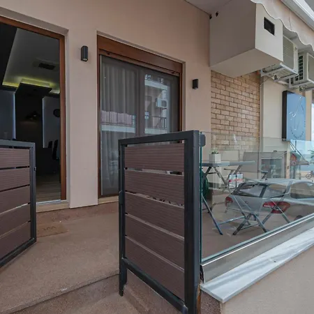 P & K Design Ltd Flats Nea Moudania